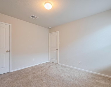 3010 Veeder Pass Lane - Photo Thumbnail 23