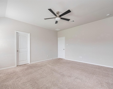3010 Veeder Pass Lane - Photo Thumbnail 31
