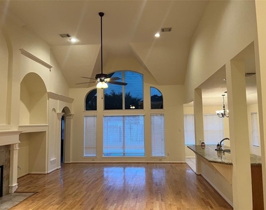 17707 Cypress Laurel Street - Photo Thumbnail 3