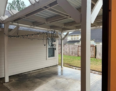 17707 Cypress Laurel Street - Photo Thumbnail 14