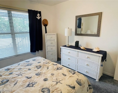 4410 Chantelle Drive - Photo Thumbnail 21