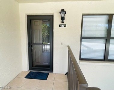 4410 Chantelle Drive - Photo Thumbnail 29