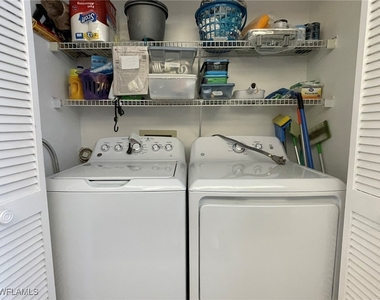 4410 Chantelle Drive - Photo Thumbnail 24