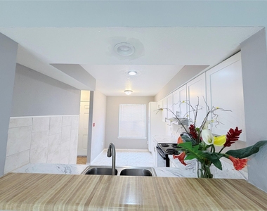 9200 W Bellfort Street - Photo Thumbnail 4