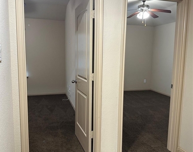 2423 Garden Shadow Drive - Photo Thumbnail 20