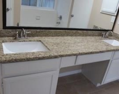 8646 Sunny Ridge Drive - Photo Thumbnail 17