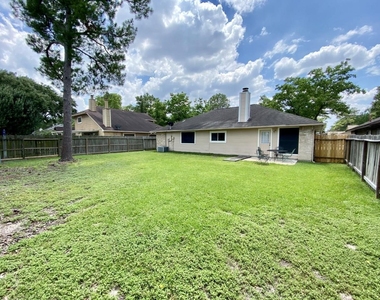 8646 Sunny Ridge Drive - Photo Thumbnail 21