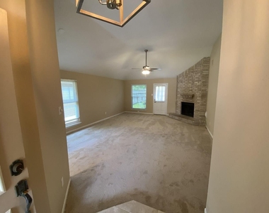 8646 Sunny Ridge Drive - Photo Thumbnail 3