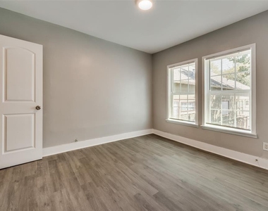 507 Enid Street - Photo Thumbnail 3