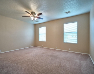18814 Sandelford Drive - Photo Thumbnail 11