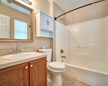 18814 Sandelford Drive - Photo Thumbnail 12