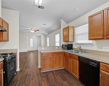 5939 Brenwood Trails Lane - Photo Thumbnail 10