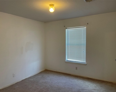 12418 Sunlit Wood Way - Photo Thumbnail 4