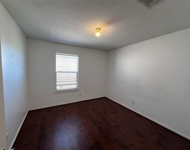 12418 Sunlit Wood Way - Photo Thumbnail 16