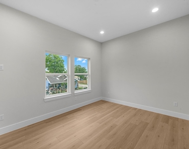 2348 Delafield Street - Photo Thumbnail 20