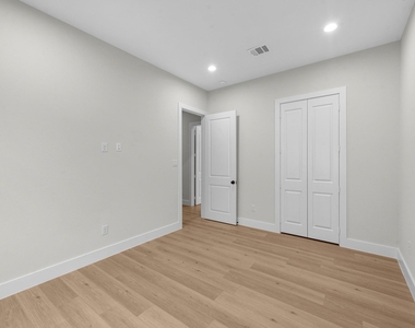 2348 Delafield Street - Photo Thumbnail 19