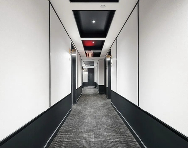 527 Grand Avenue - Photo Thumbnail 9