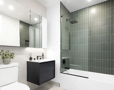 527 Grand Avenue - Photo Thumbnail 4