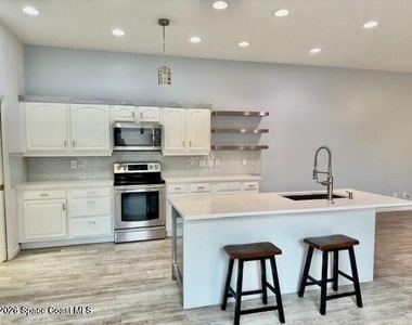 180 Tramore Place - Photo Thumbnail 4