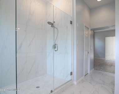 180 Tramore Place - Photo Thumbnail 12