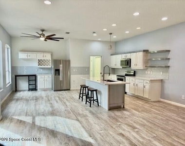 180 Tramore Place - Photo Thumbnail 1