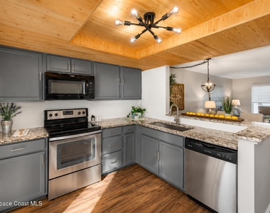 1515 Huntington Lane - Photo Thumbnail 5