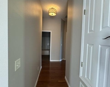 1483 Hemingway Boulevard - Photo Thumbnail 21