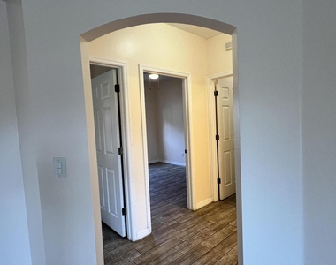 957 W Bimini Avenue W - Photo Thumbnail 12