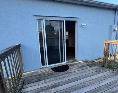 957 W Bimini Avenue W - Photo Thumbnail 18