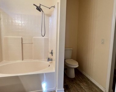957 W Bimini Avenue W - Photo Thumbnail 9