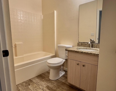 957 W Bimini Avenue W - Photo Thumbnail 16