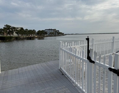 390 W Cocoa Beach Causeway - Photo Thumbnail 2
