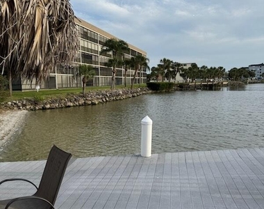 390 W Cocoa Beach Causeway - Photo Thumbnail 1