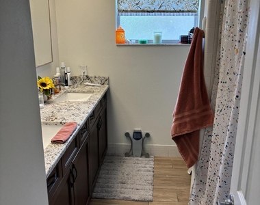 531 Inverness Avenue - Photo Thumbnail 15