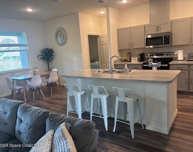 647 Airoso Road Se - Photo Thumbnail 4