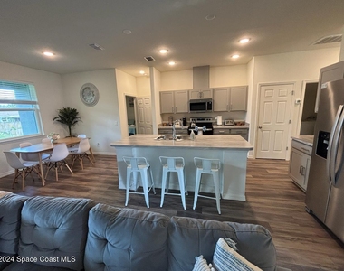 647 Airoso Road Se - Photo Thumbnail 7