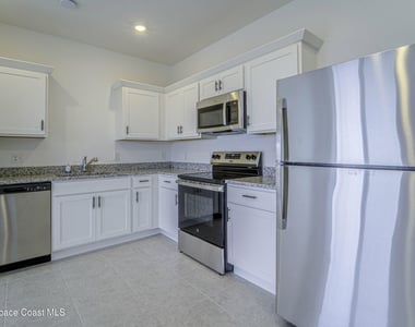 1918 Bluewater Lane - Photo Thumbnail 13