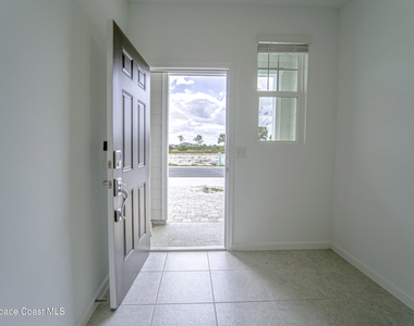 1918 Bluewater Lane - Photo Thumbnail 2