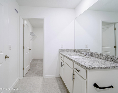 1918 Bluewater Lane - Photo Thumbnail 10