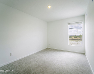 1918 Bluewater Lane - Photo Thumbnail 6
