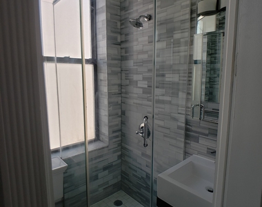 Avenue B - Photo Thumbnail 5