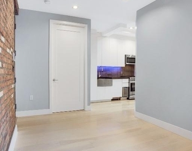 Stanton St. - Photo Thumbnail 3