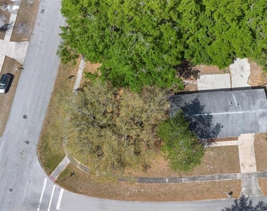 2240 Conway Drive - Photo Thumbnail 32