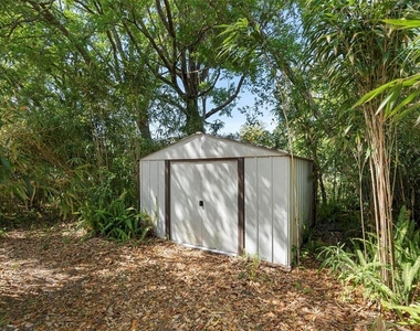 2240 Conway Drive - Photo Thumbnail 24