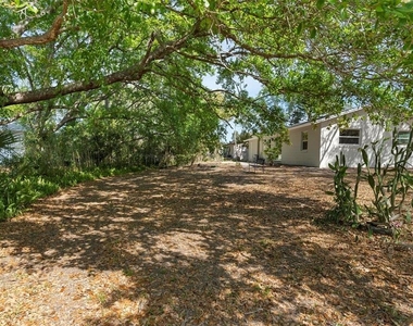 2240 Conway Drive - Photo Thumbnail 28