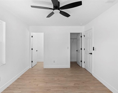 2240 Conway Drive - Photo Thumbnail 19