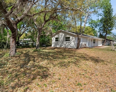 2240 Conway Drive - Photo Thumbnail 30