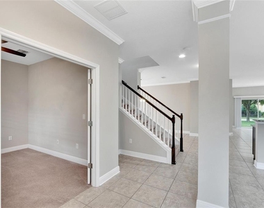5320 Sagecrest Drive - Photo Thumbnail 7