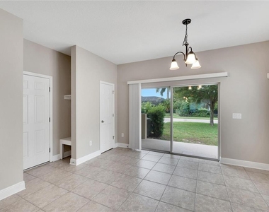 5320 Sagecrest Drive - Photo Thumbnail 13