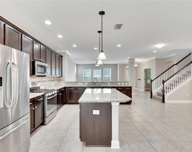 5320 Sagecrest Drive - Photo Thumbnail 18